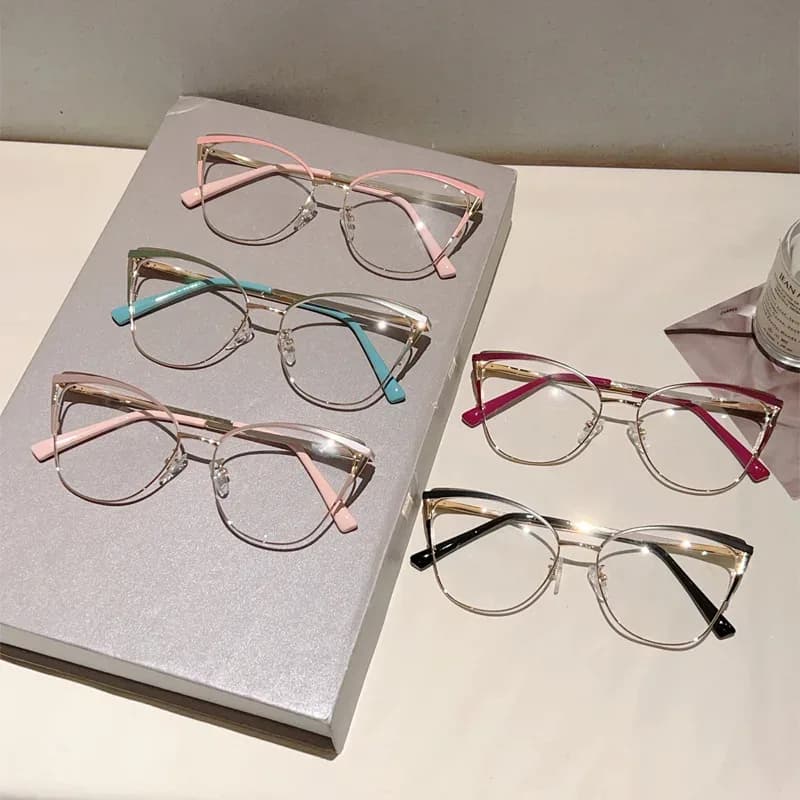 Lunettes anti-lumière bleue œil de chat en métal pour femme slide 5