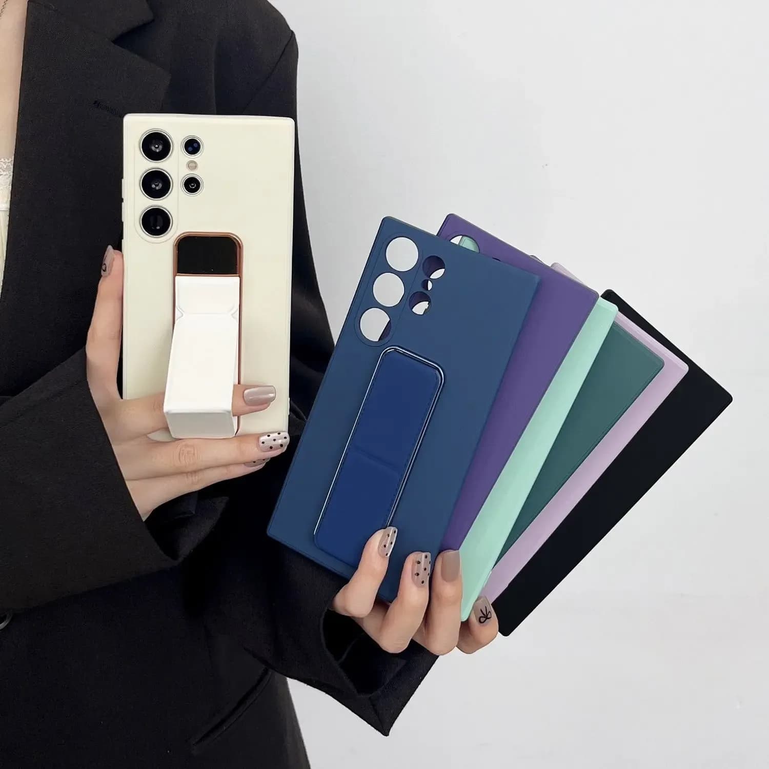 Étui magnétique avec support et dragonne pour Samsung Galaxy S22, S24 et S25 Ultra avec protection intégrée