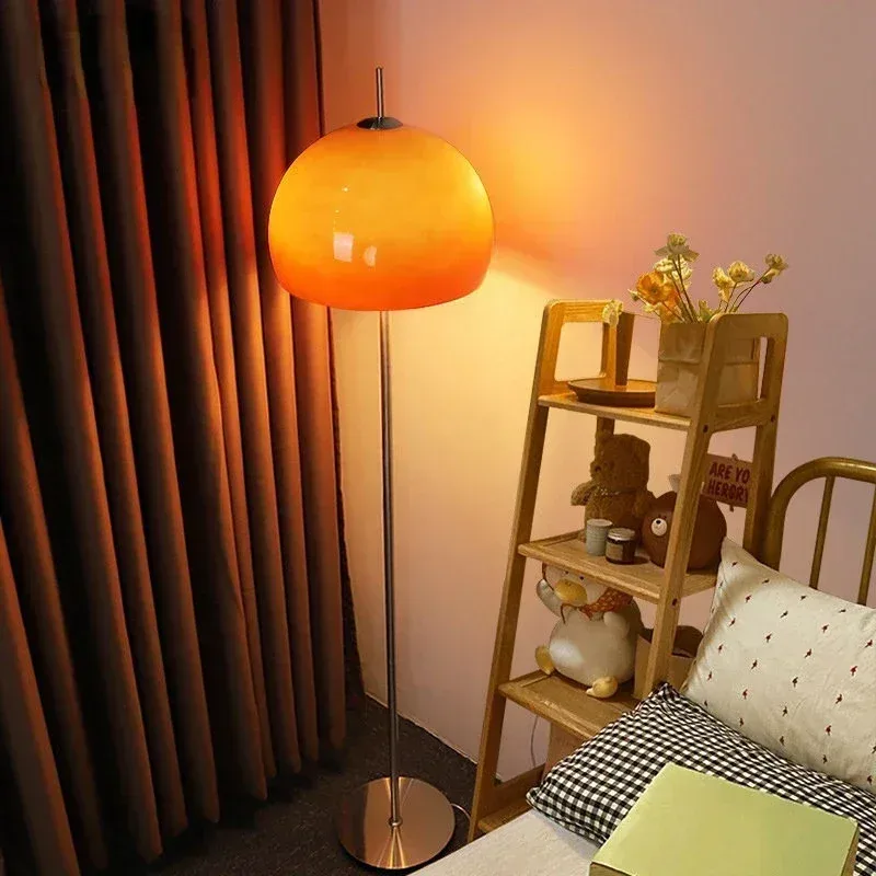 Lampadaire Bauhaus vintage en verre dégradé orange - Design champignon