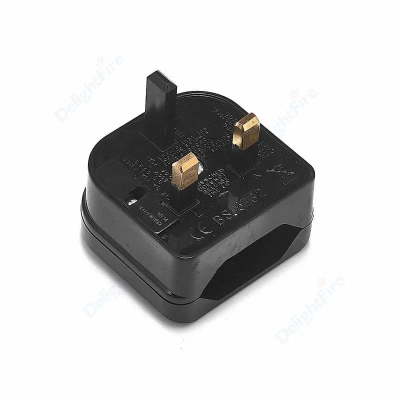 Adaptateur de voyage Europe vers Royaume-Uni avec fusible 5A - Image 4