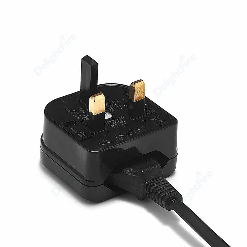 Adaptateur de voyage Europe vers Royaume-Uni avec fusible 5A - Image 6