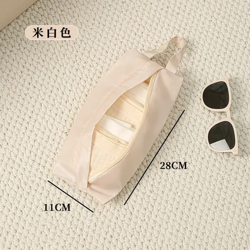 Organisateur de voyage imperméable pour sous-vêtements et chaussettes slide 10