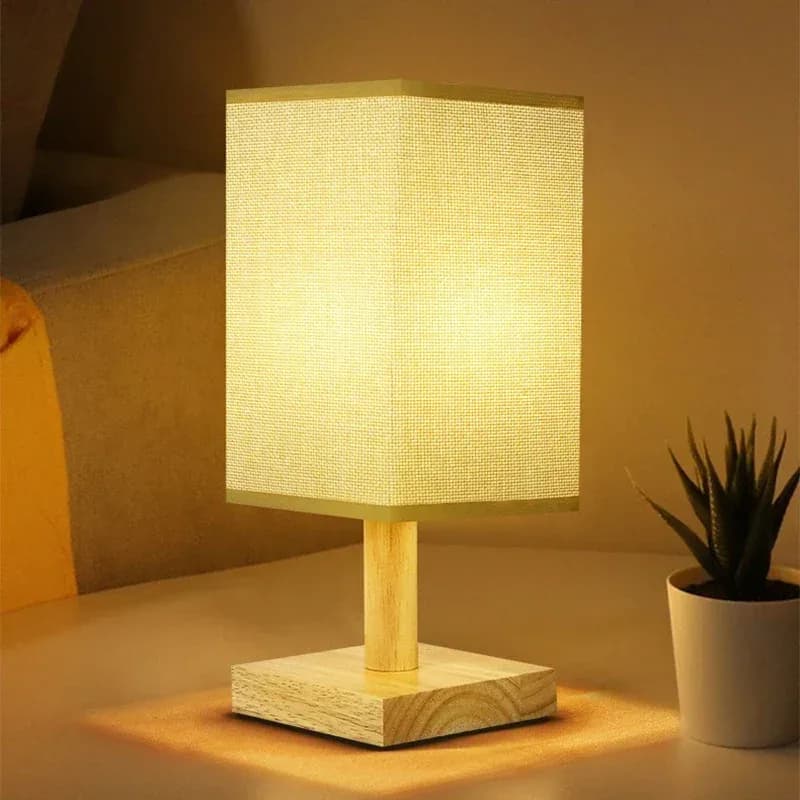 Lampe de chevet LED style chinois avec abat-jour en tissu - Image 1