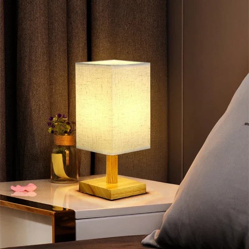 Lampe de chevet LED style chinois avec abat-jour en tissu - Image 2