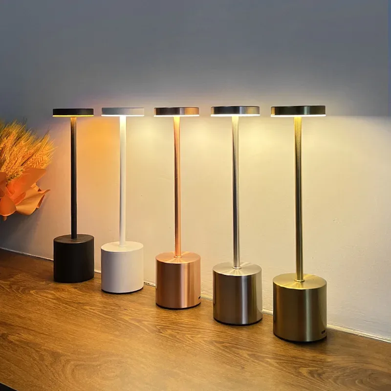 Lampe de Table LED Sans Fil Rechargeable en Métal avec Commande Tactile