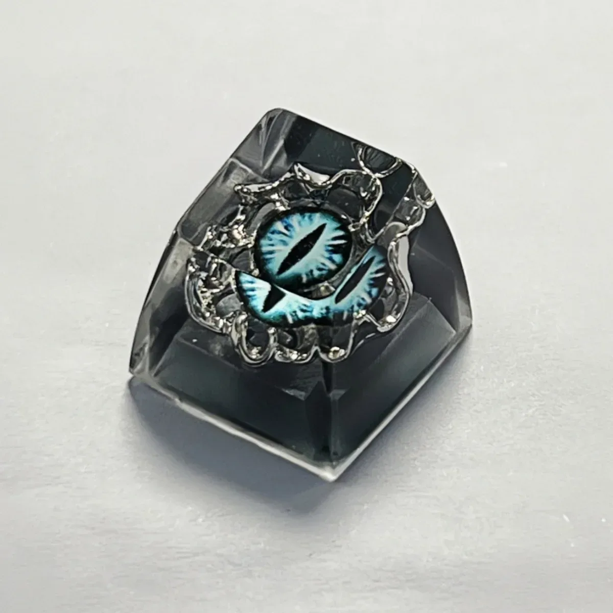 Touche Artisan en résine « Mauvais œil » pour clavier mécanique slide 9