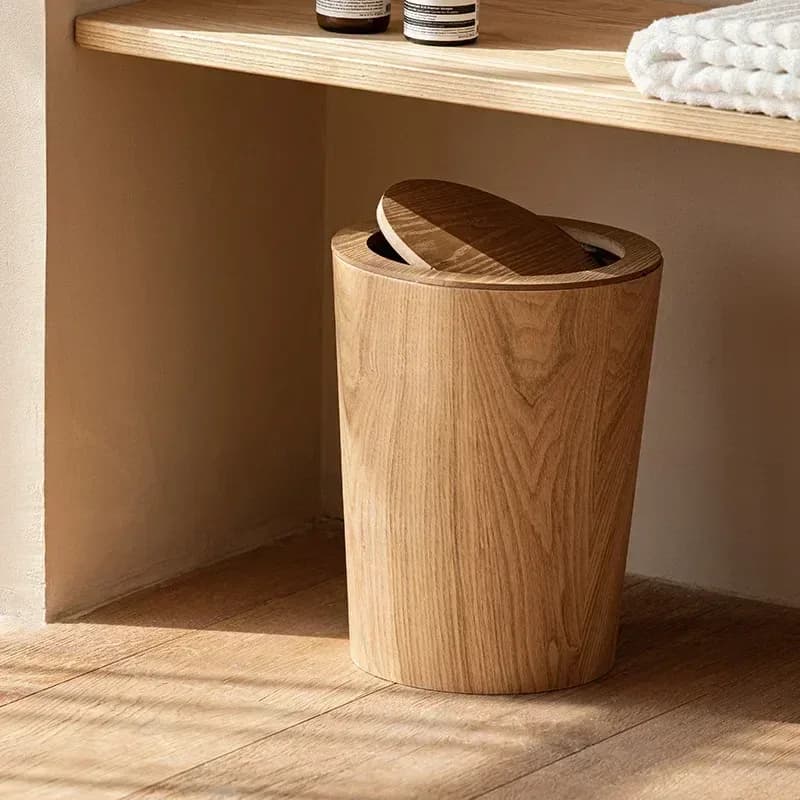 Poubelle minimaliste en bois avec couvercle basculant slide 3