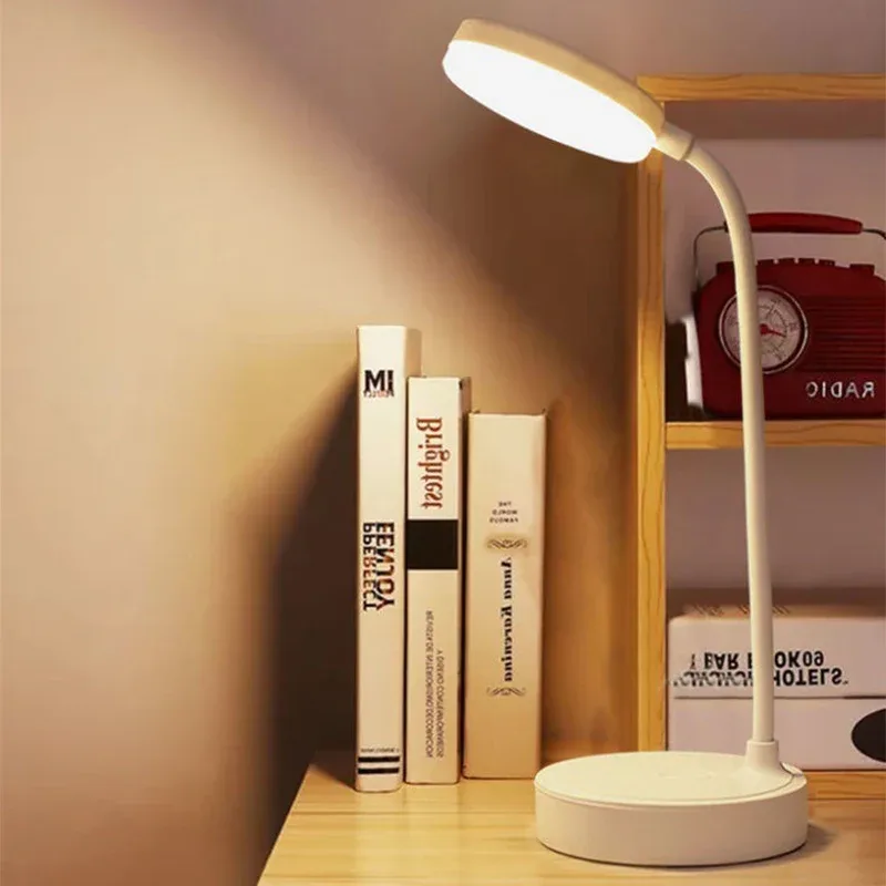 Lampe de table LED rechargeable avec port USB et 3 modes de luminosité