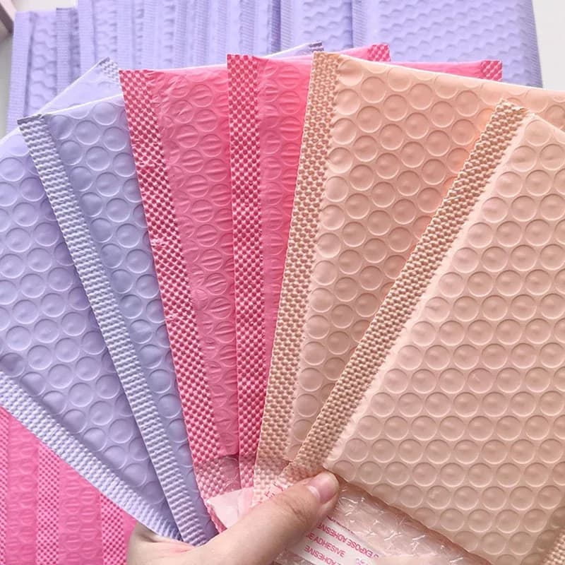Enveloppes à bulles colorées matelassées auto-adhésives slide 2