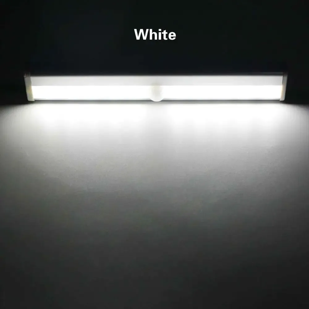 Lampe LED avec détecteur de mouvement pour placard et armoire - 10 LED - Blanc froid - Fonctionne sur piles slide 7