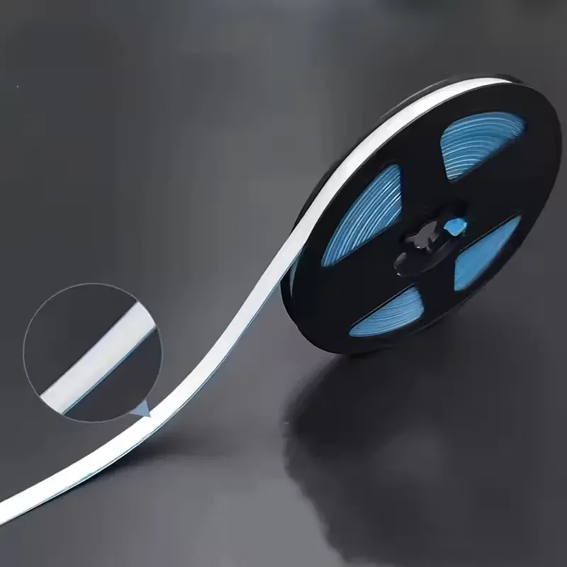 Bande d'étanchéité auto-adhésive pour salle de bain et toilettes, 6 m slide 8