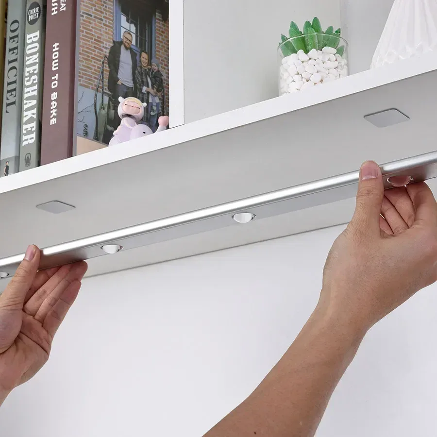 Réglette LED ultra-plate avec détecteur de mouvement, rechargeable USB (20cm / 30cm / 40cm) - Image 6
