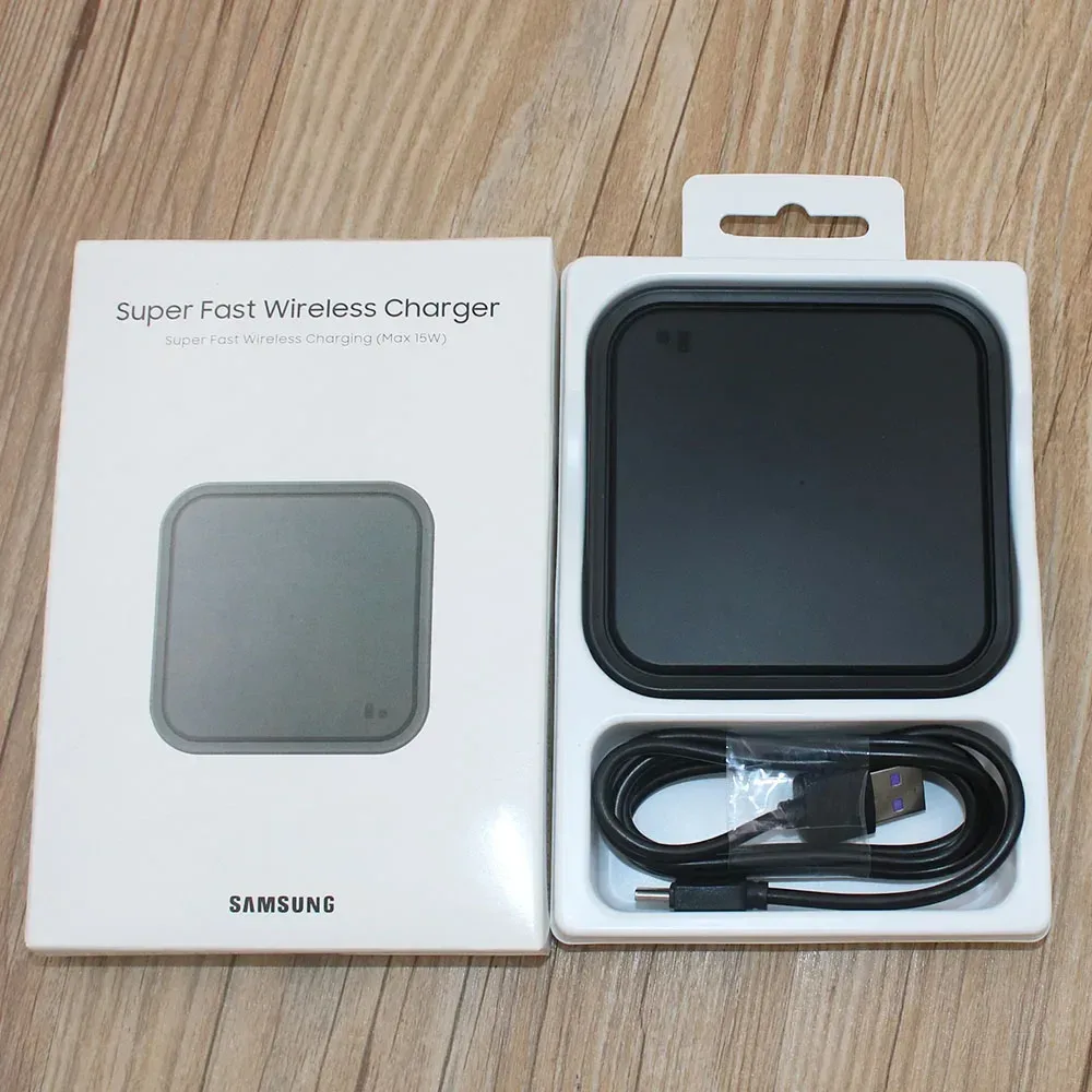 Chargeur sans fil Samsung 15W EP-P2400 pour Galaxy S25, S24, S23, Z Flip/Fold et Note20 Ultra