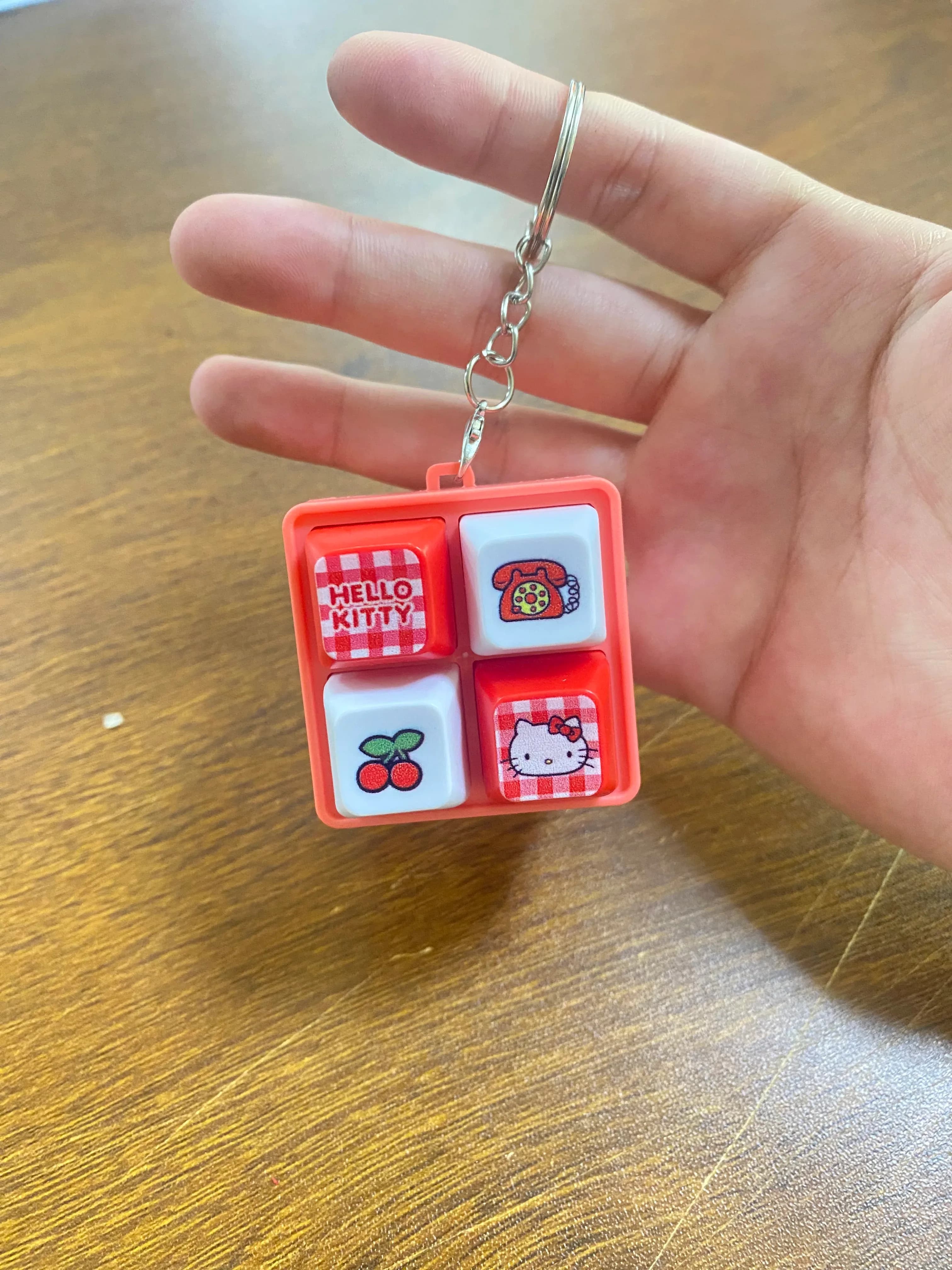 Porte-clés et touche de clavier personnalisée Sanrio slide 8