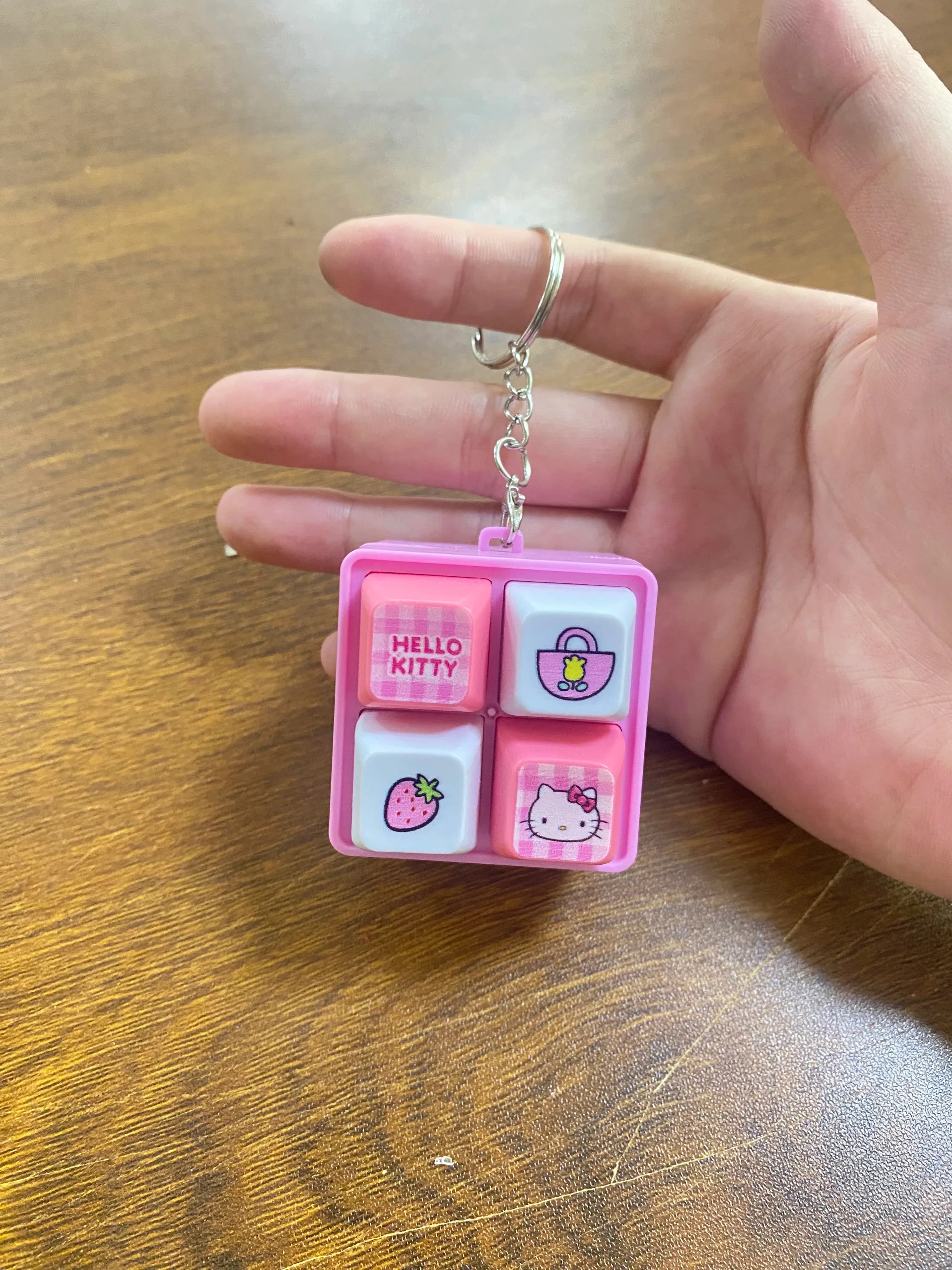 Porte-clés et touche de clavier personnalisée Sanrio slide 9