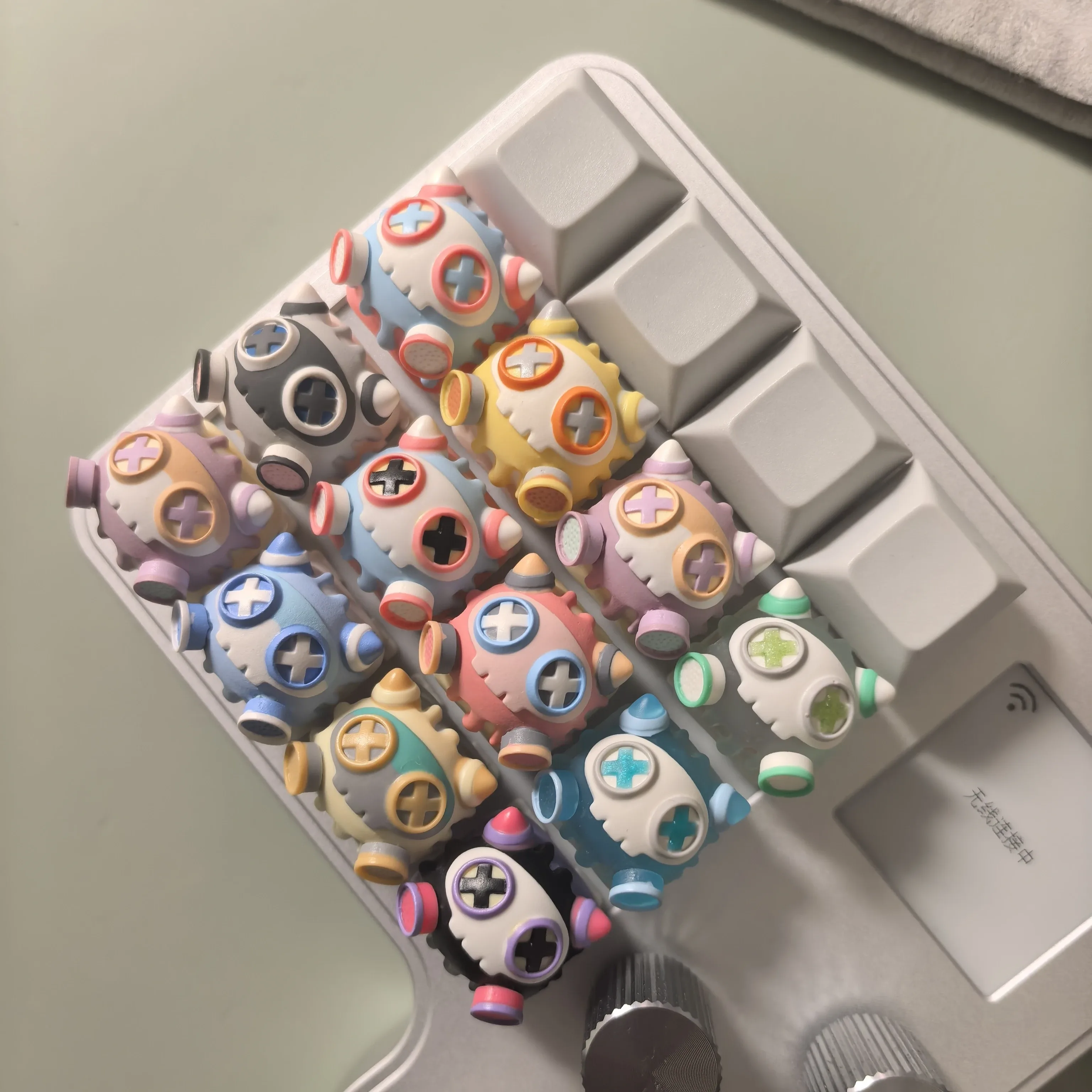 Touche ESC artisanale en résine pour clavier mécanique - Profil OEM R4 - Image 1