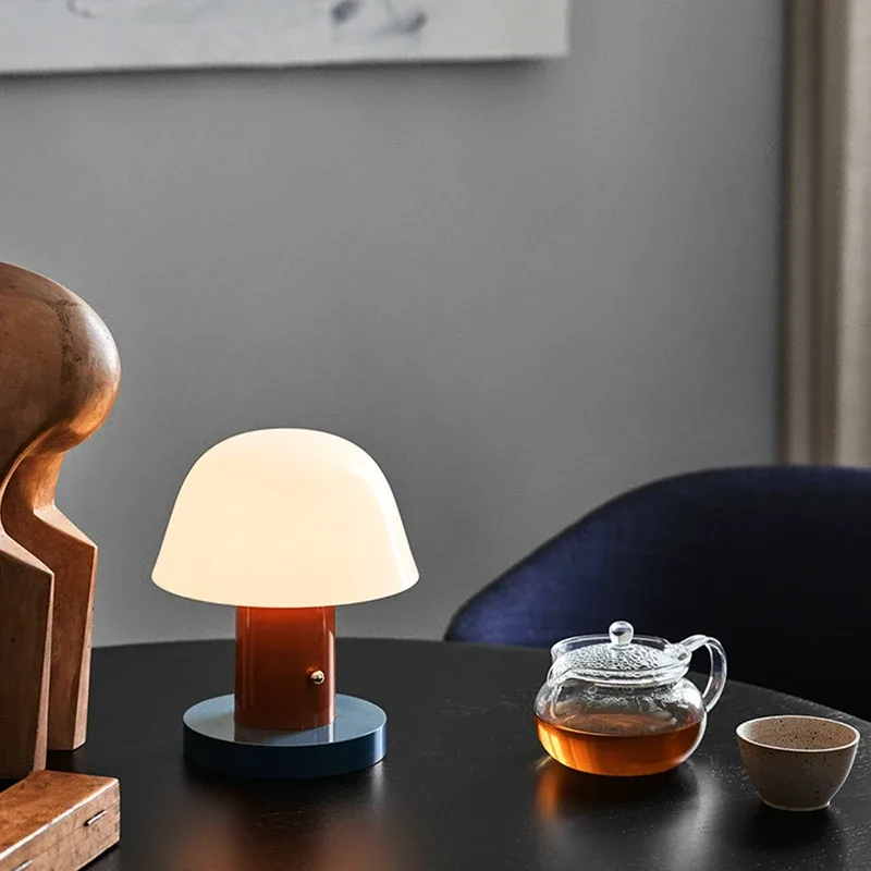 Lampe de table LED tactile et rechargeable en forme de champignon - Image 2