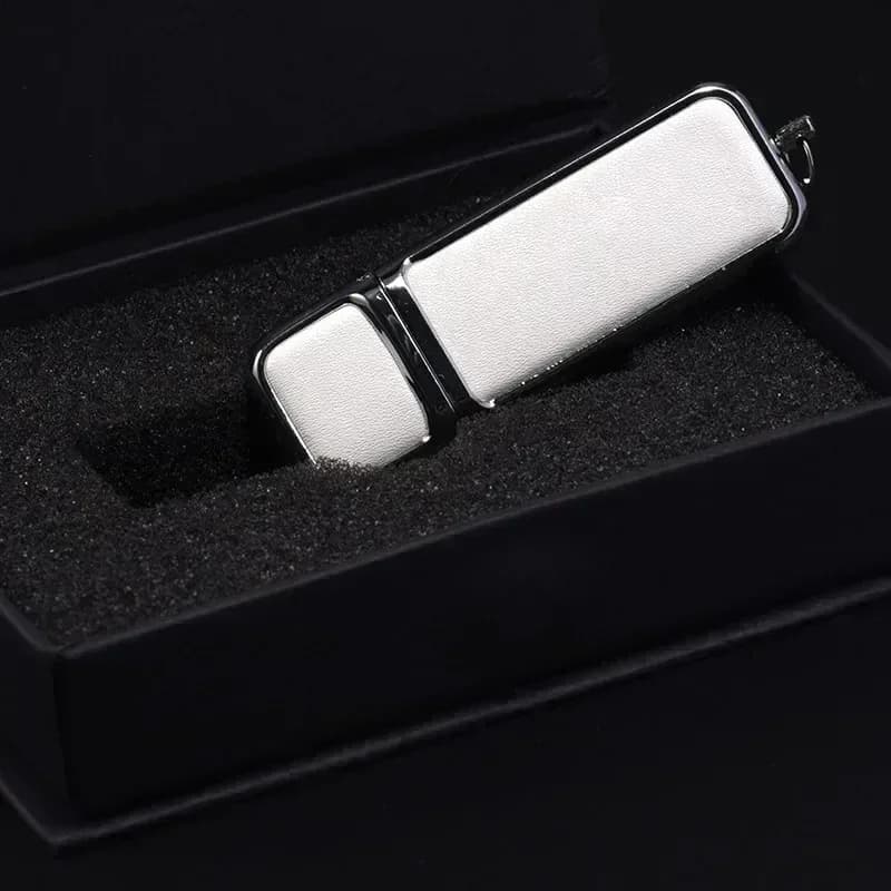 Clé USB 2.0 JASTER en cuir personnalisable avec impression de logo en couleur slide 4