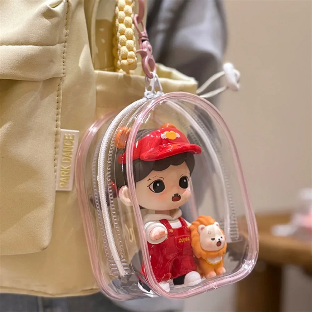 Sac de rangement transparent en PVC pour figurines avec porte-clés (12 cm) slide 2