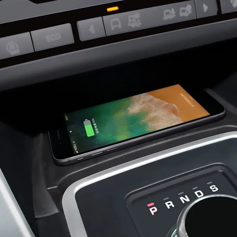 Chargeur sans fil 15W pour Land Rover Discovery Sport (2015-2019)