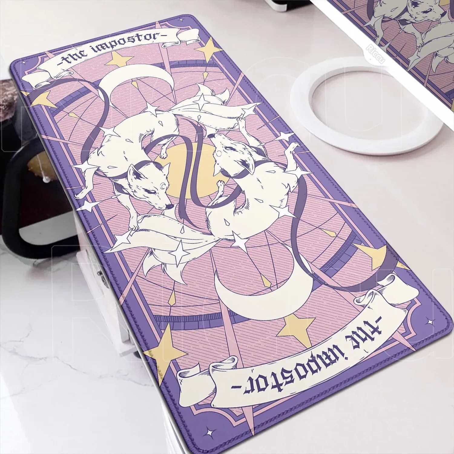 Tapis de souris XXL Renard Anime Violet - Base antidérapante et bords cousus - Image 1
