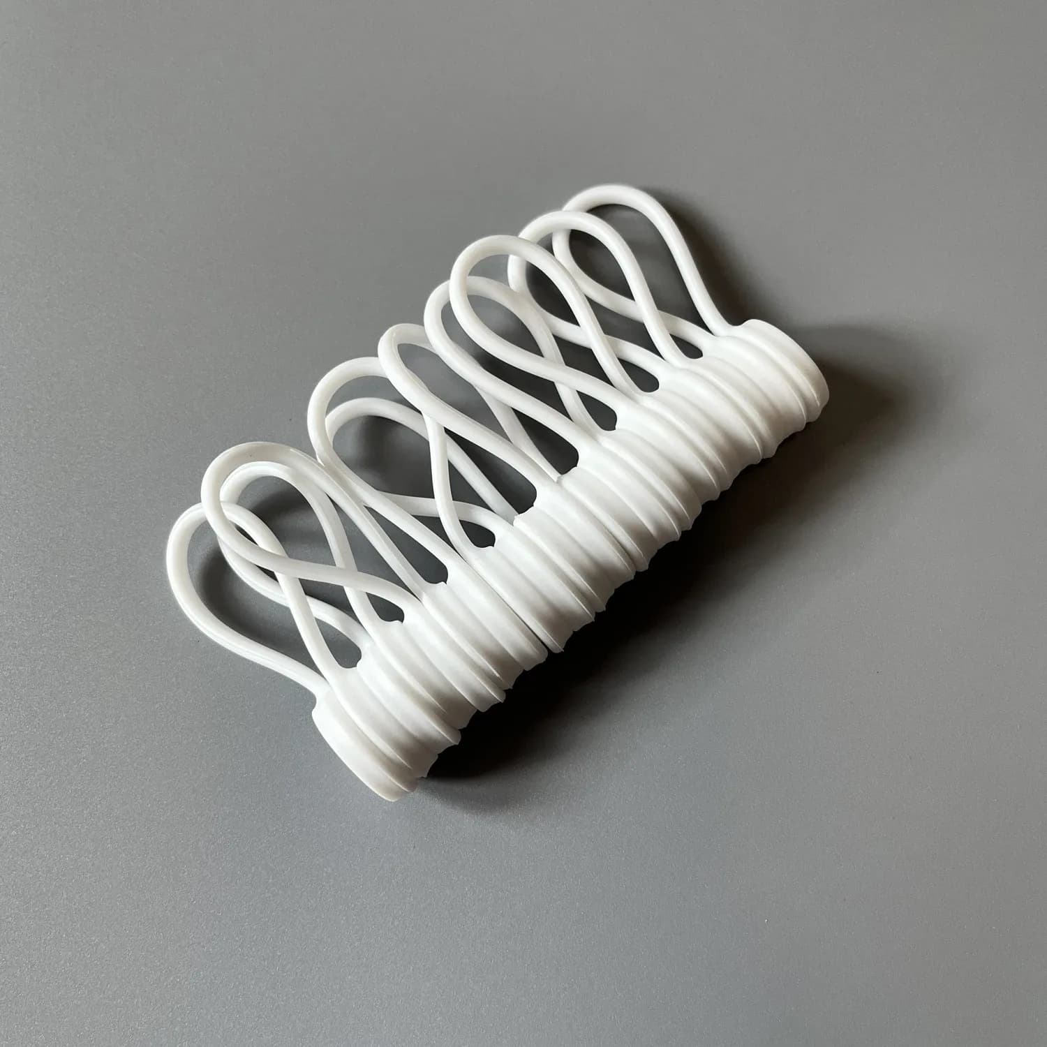 Attaches de Câbles Magnétiques en Silicone Réutilisables - Lot de 10 slide 7