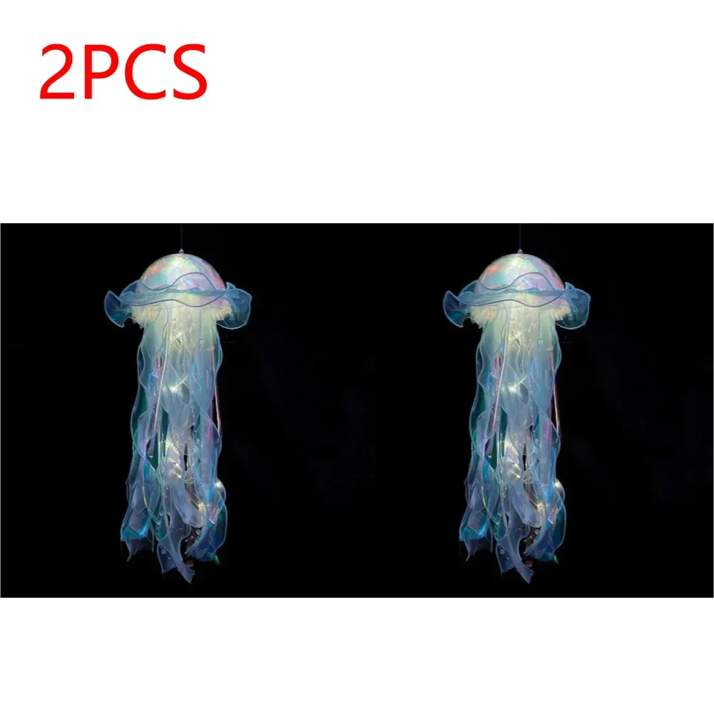 Veilleuse méduse LED suspendue avec rubans et perles slide 15