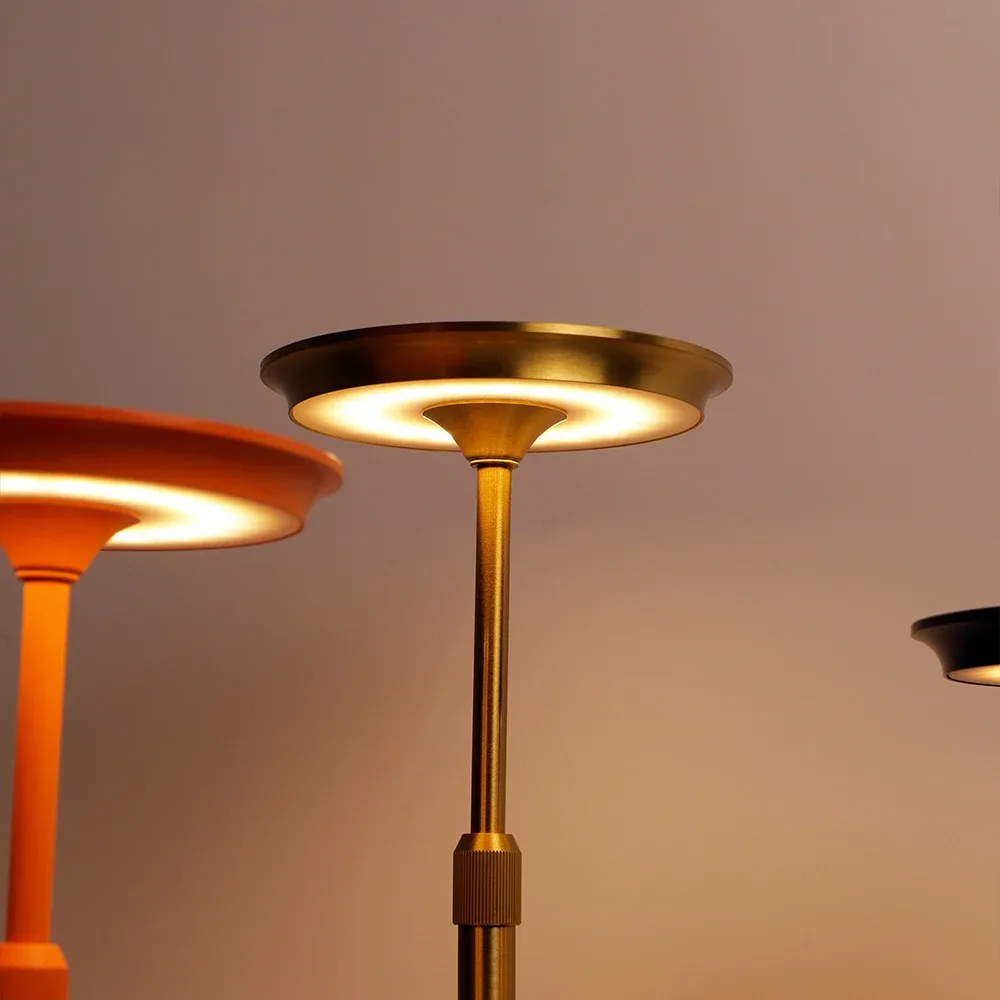 Lampe de table tactile et télescopique en aluminium rechargeable - Image 3