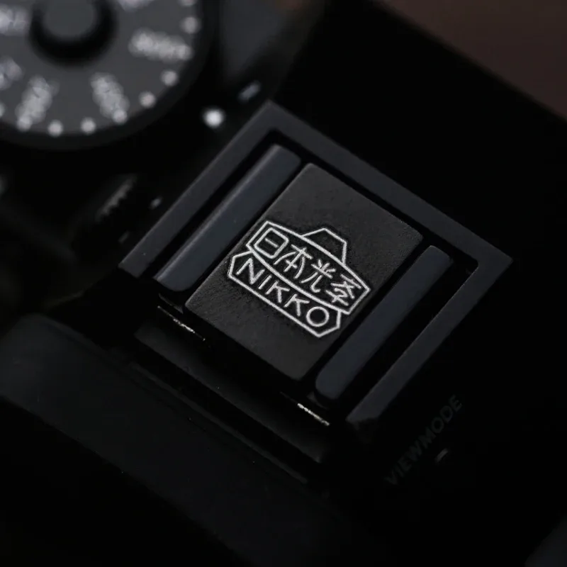 Cache-griffe flash et bouton de déclenchement souple en métal pour Nikon ZF, Zfc, Z6III, Z5II, Z8, D850, Z7 et Fujifilm XM5, X100V, XE4 slide 2