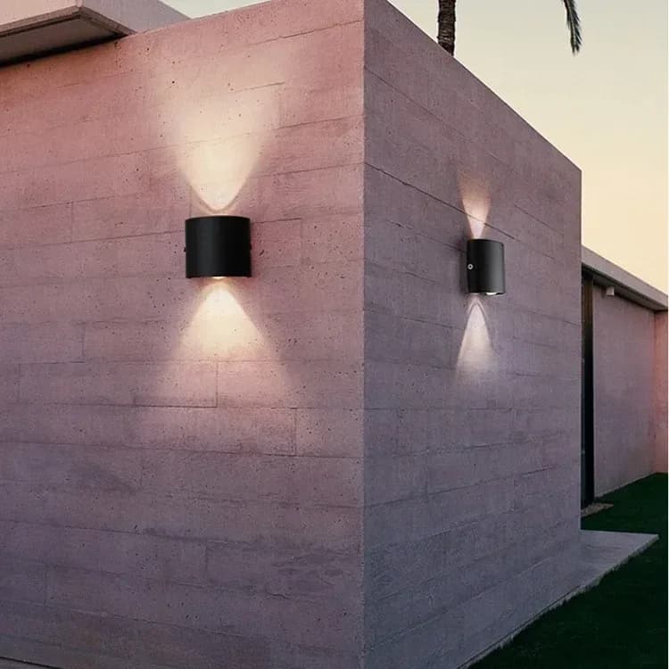 Applique murale LED triangulaire en aluminium - 3W slide 4