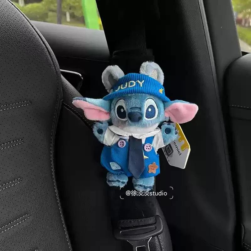 Paire de fourreaux de ceinture de sécurité en peluche Stitch et Judy Hopps - Image 1