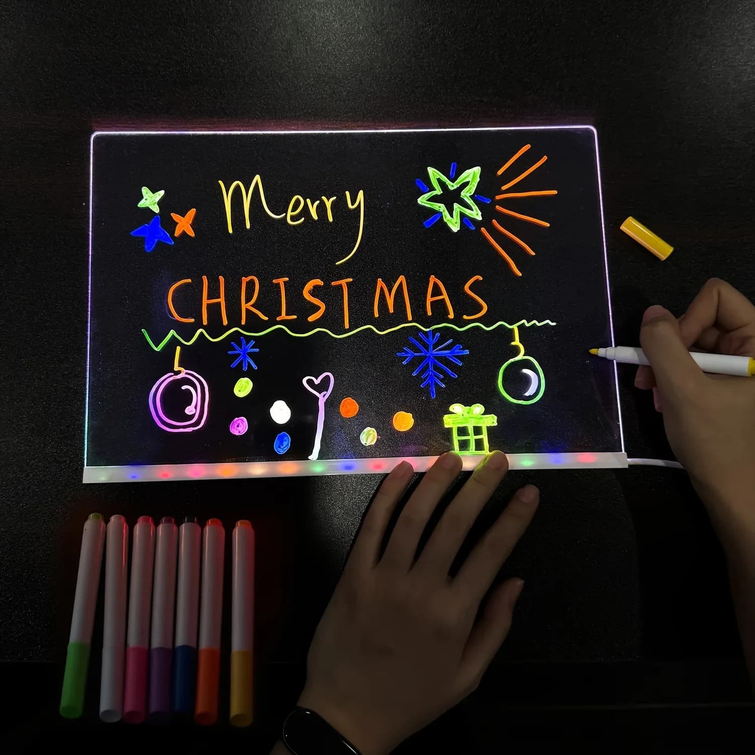 Tableau d'affichage LED lumineux avec 7 feutres de couleur slide 6